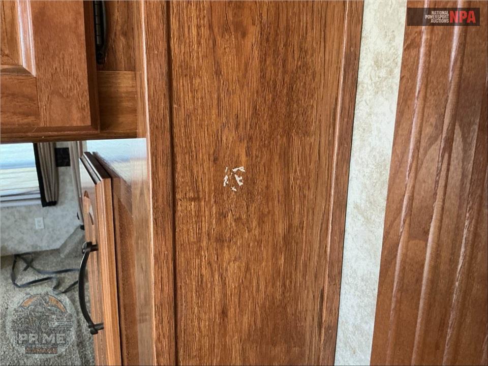 2011 Keystone Rv M-3400 RL - MONTANA HICKORY FIFTH WHEEL SERIES — фото 15