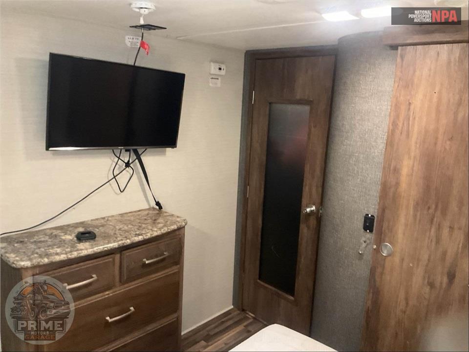 2015 Keystone Rv M-327 RES - COUGAR FIFTH WHEEL SERIES — фото 12