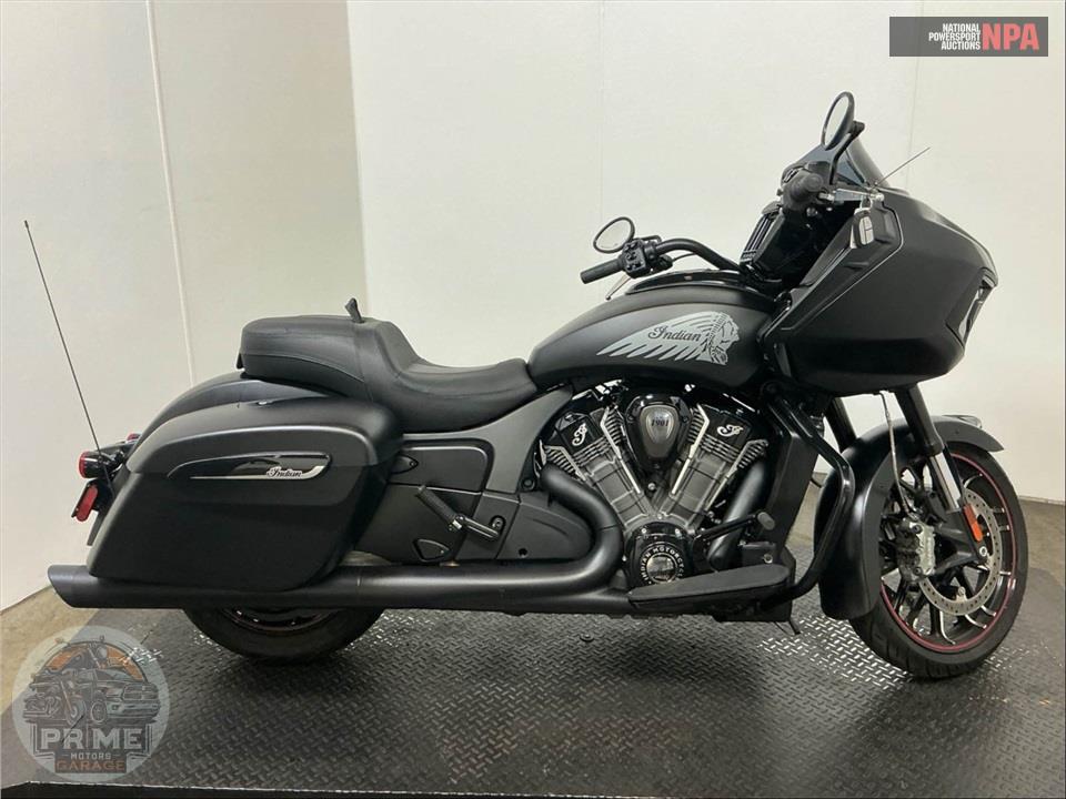 2023 Indian Motorcycle CHALLENGER DARK HORSE (SMOKE) — фото 1