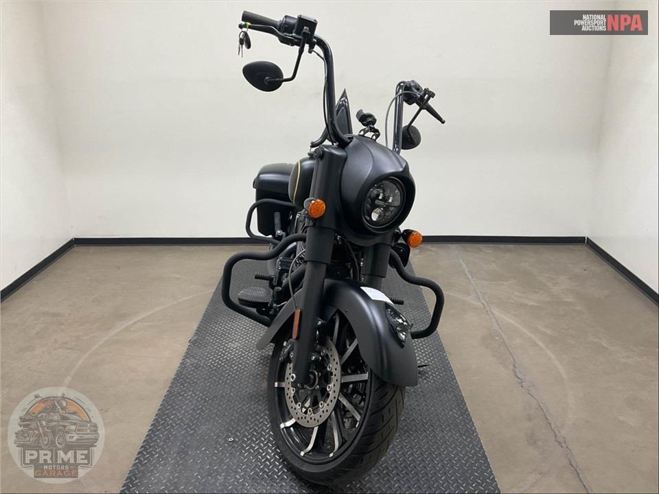 2022 Indian Motorcycle SPRINGFIELD DARK HORSE — фото 2