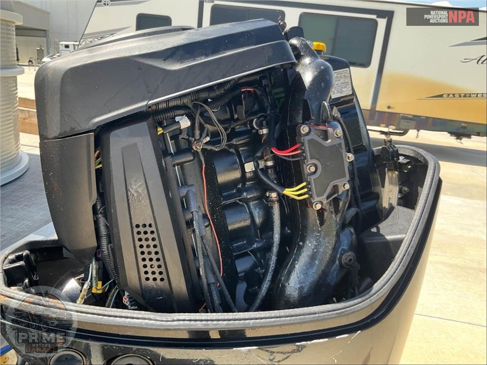 2023 Bennington Pontoons 22 SF(*)S SERIES L=23/E=1-115HP YAMAHA OB — фото 7
