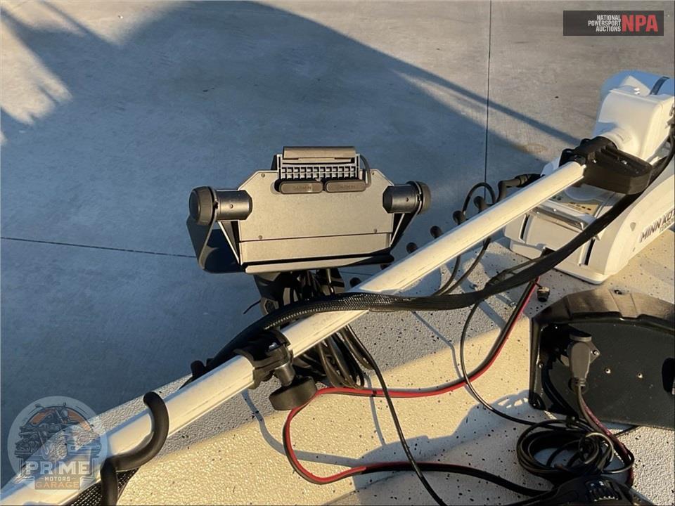 2021 Aluma-Weld/Xpress H22B BAY STNLS PKG/BS(*) L=22-E=175HP YAMAHA OB — фото 23