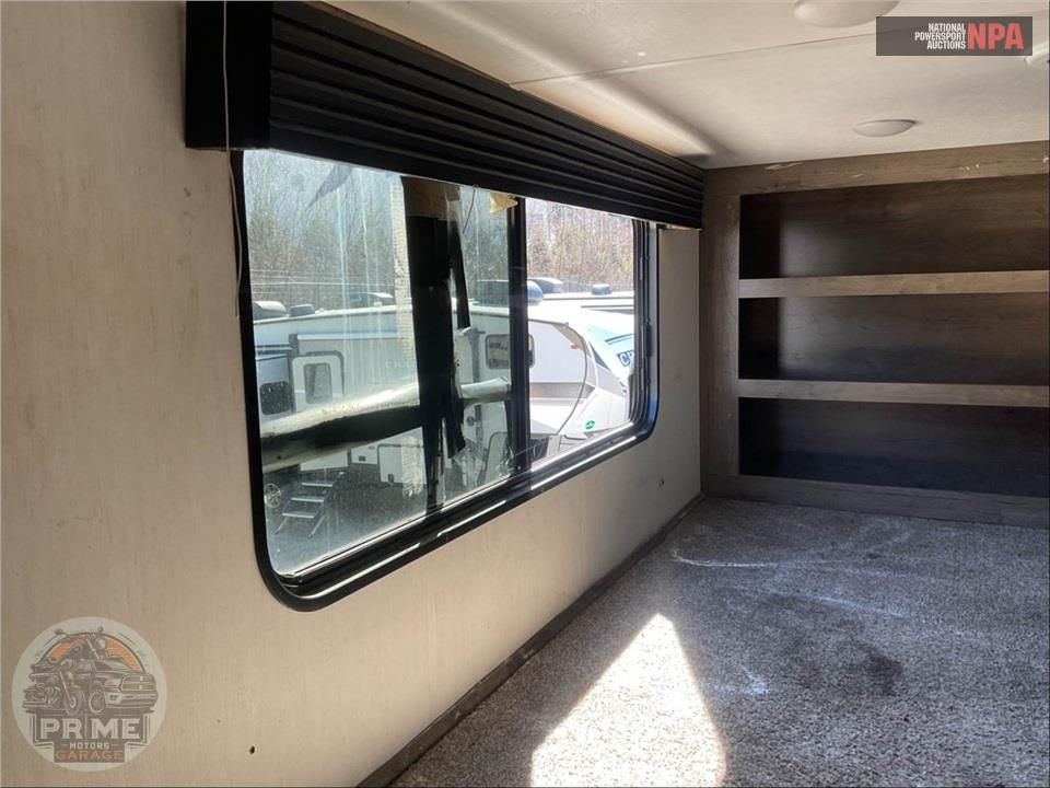 2022 Sabre By Forest River M-37FLL - FIFTH WHEEL SERIES — фото 46