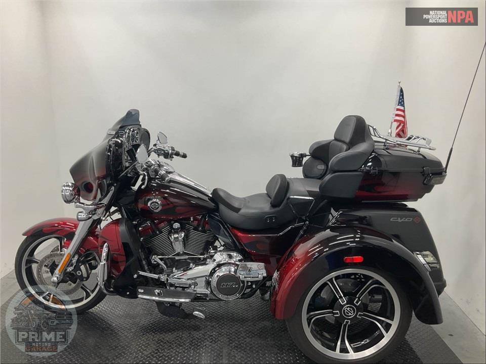 2022 Harley-Davidson FLHTCUTGSE CVO TRI GLIDE — фото 3