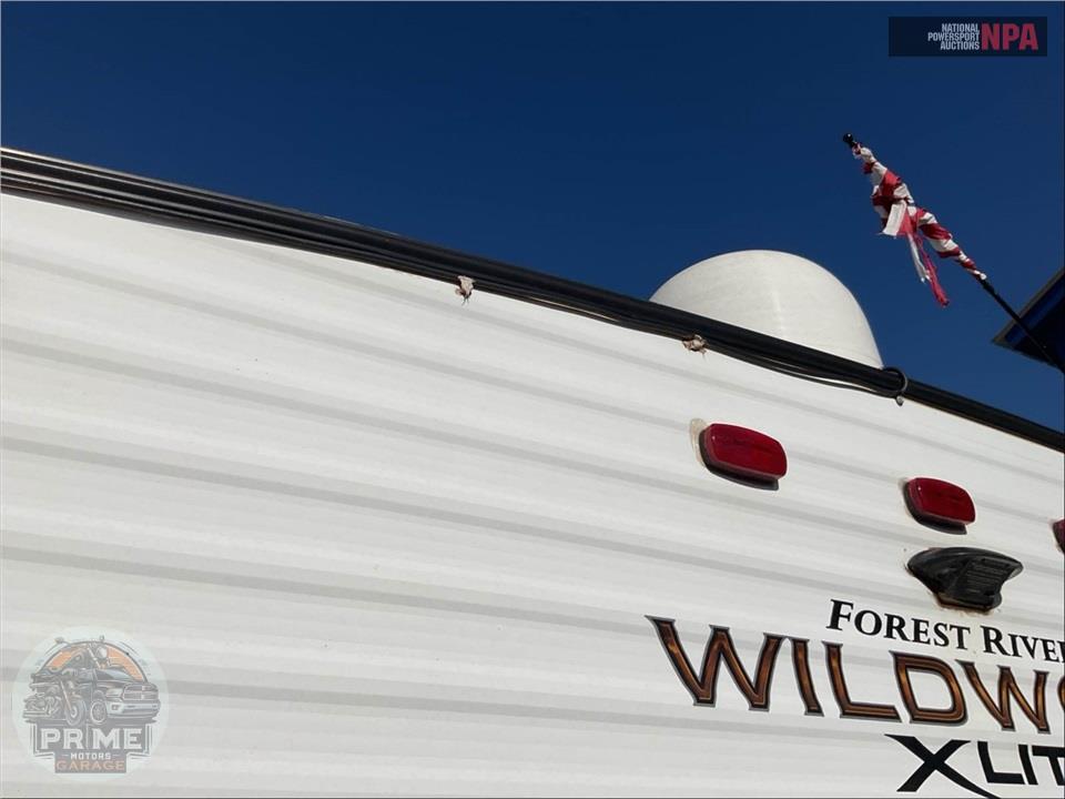 2018 Wildwood By Forest River M-171RBXL - X-LITE SERIES — фото 30