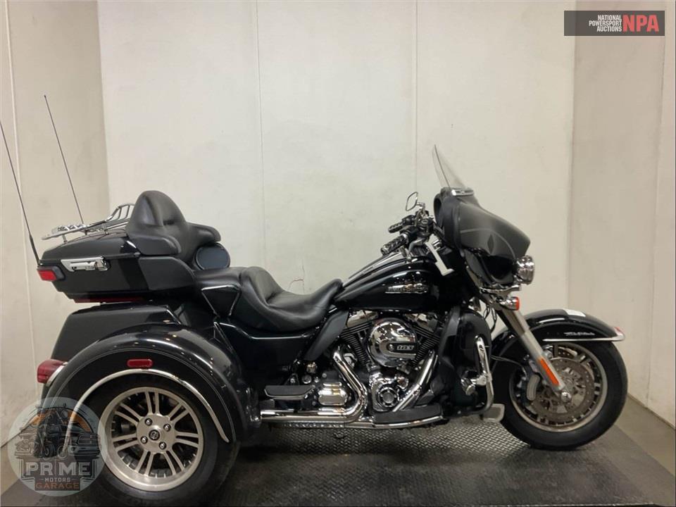 2014 Harley-Davidson FLHTCUTG TRIGLIDE ULTRA CLASSIC — фото 1