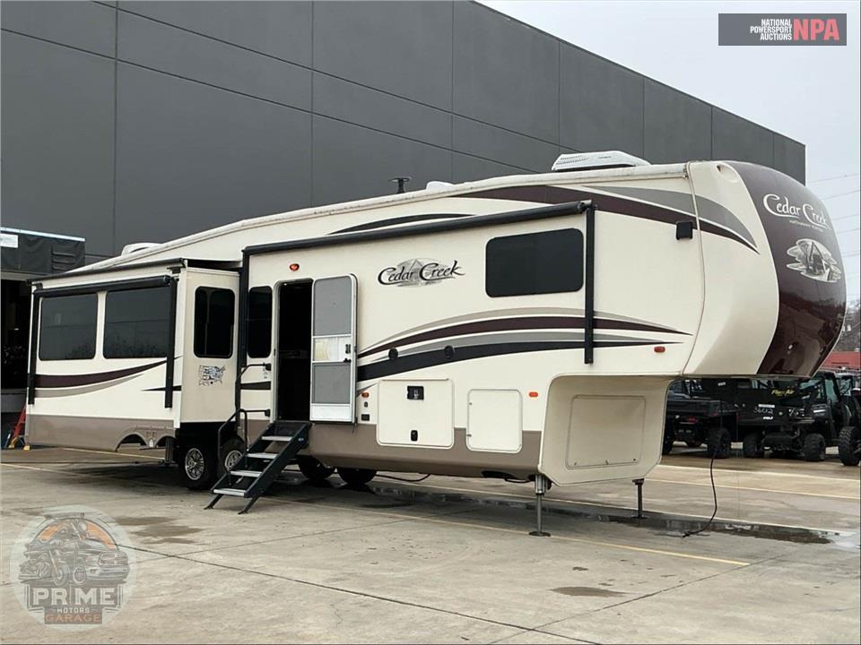 2019 Cedar Creek M-36CK2 - HATHAWAY FIFTH WHEEL SERIES — фото 1
