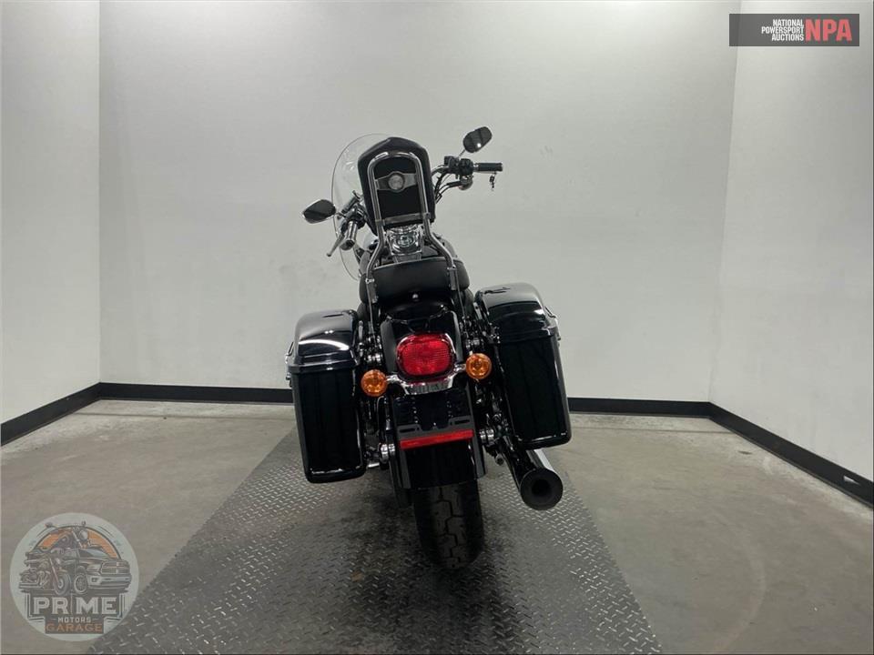 2016 Harley-Davidson FLD-103 DYNA SWITCHBACK — фото 4