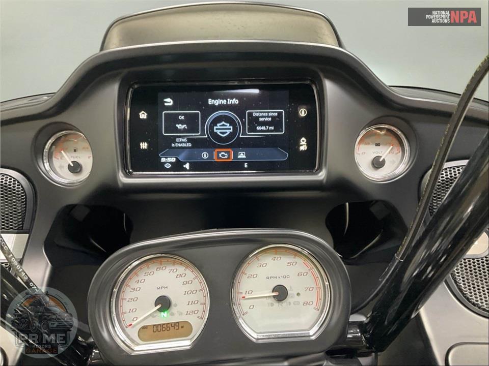 2017 Harley-Davidson FLTRX ROAD GLIDE — фото 5
