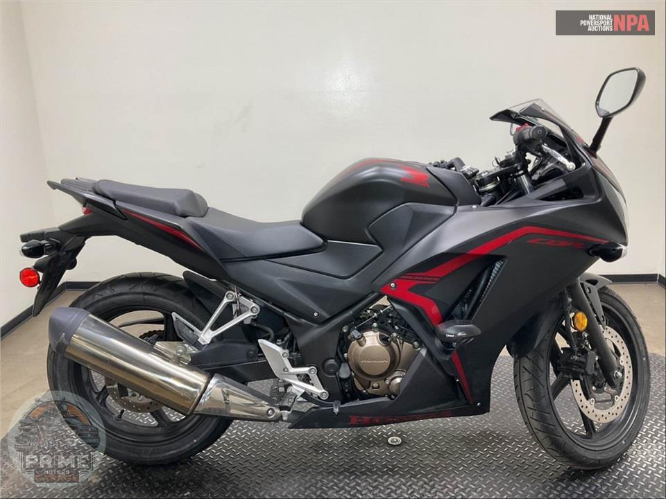 2022 HONDA CBR300R