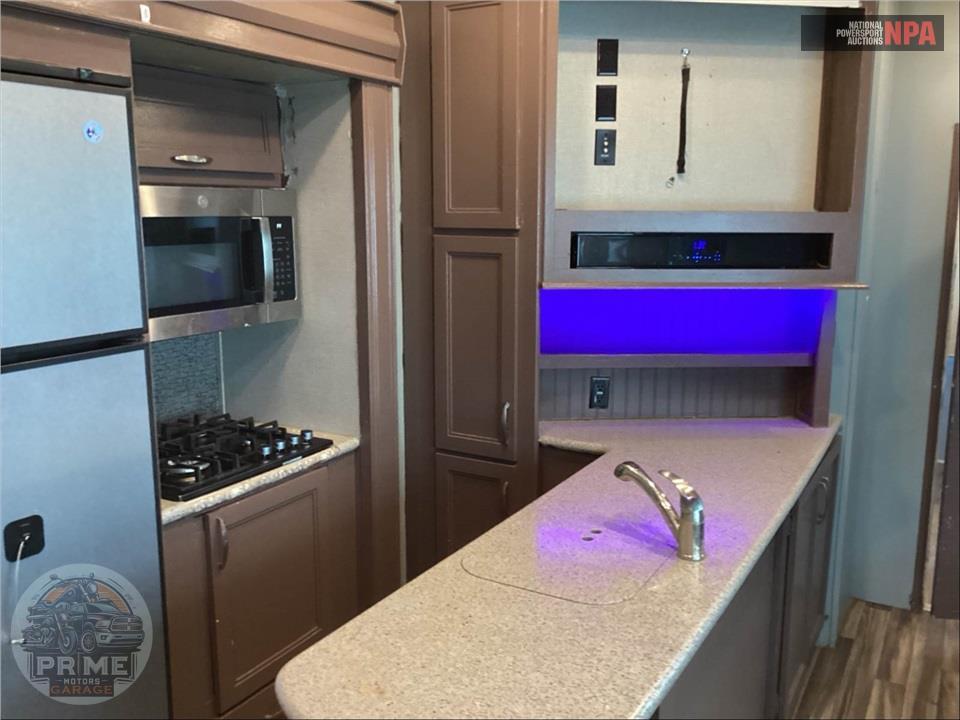 2018 Keystone Rv M-358 BH Montana High Country Fifth Wheel Series — фото 7