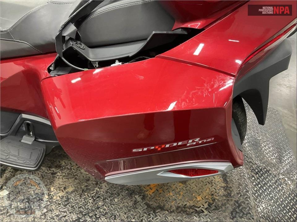 2016 Can-Am SPYDER RT SE6 LIMITED — фото 20