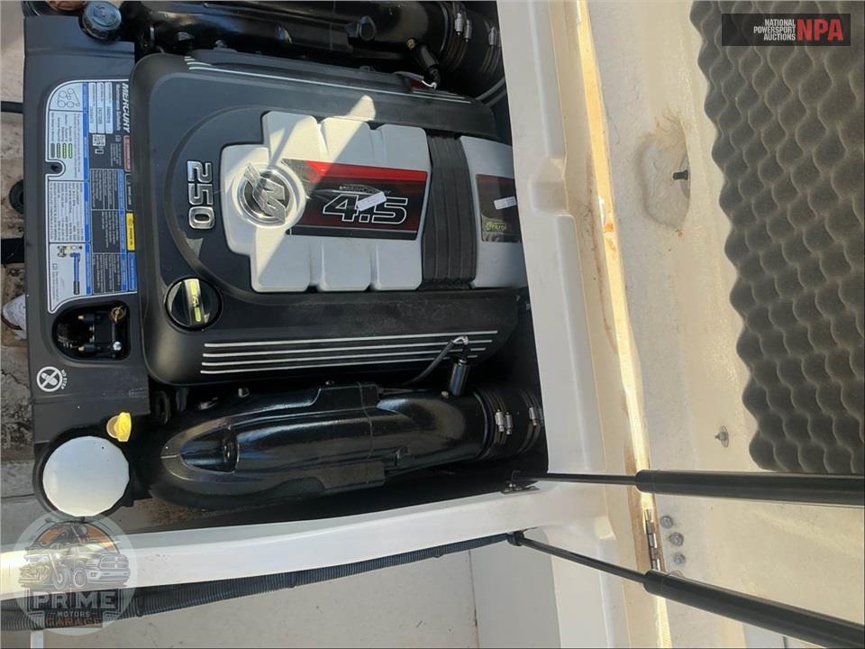 2021 Bayliner Marine DX2250(**) DECK BOAT SERIES L=22/E=1 250HP MERC SD — фото 7