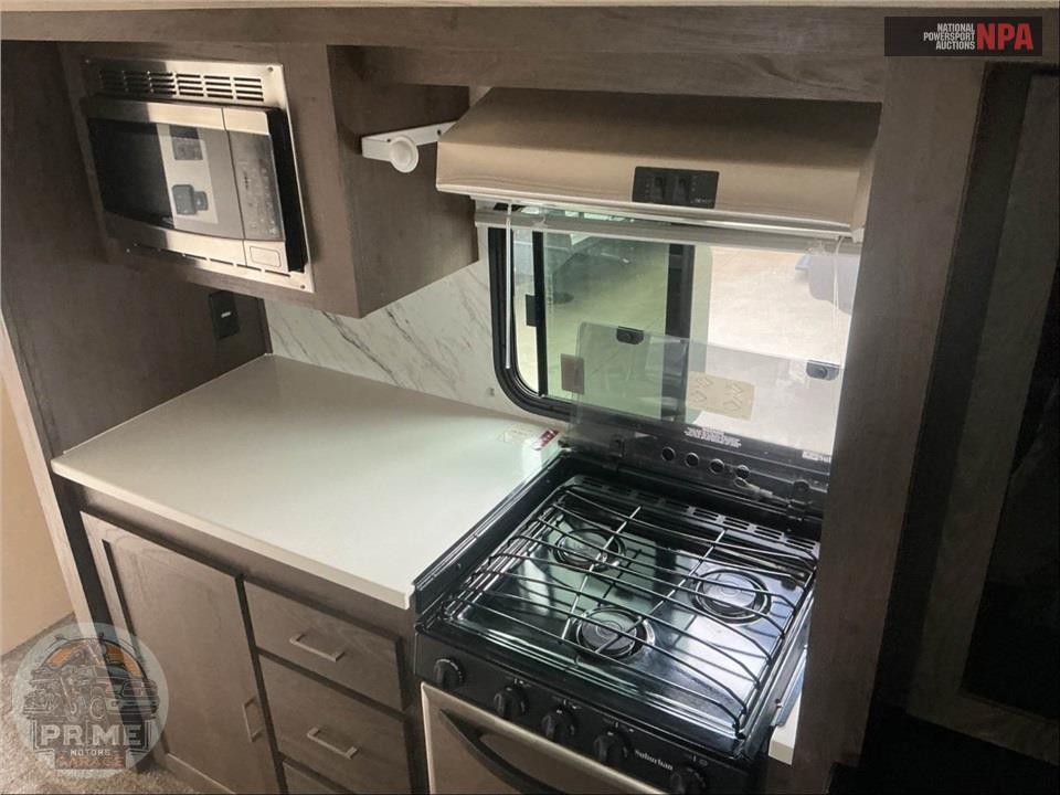 2018 Wildwood By Forest River M-272RL - HERITAGE GLEN LITE SERIES — фото 19