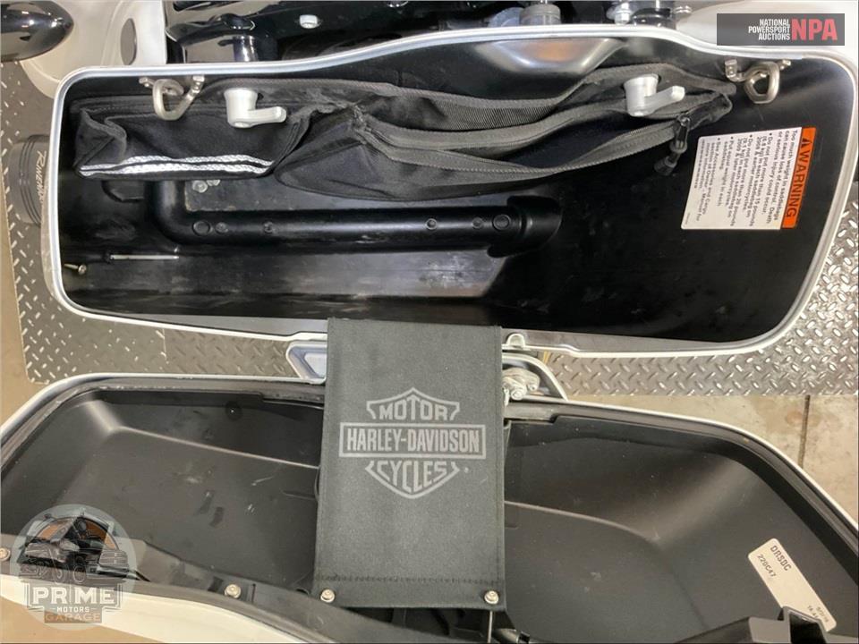 2020 Harley-Davidson FLHXS STREET GLIDE SPECIAL — фото 21