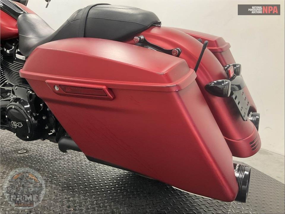 2019 Harley-Davidson FLTRXS ROAD GLIDE SPECIAL — фото 15