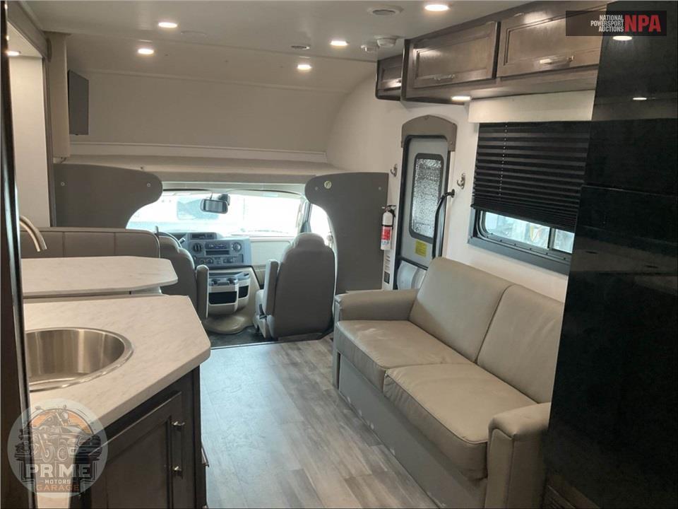 2026 Jayco M-31 FF FORD - REDHAWK SE SERIES — фото 8