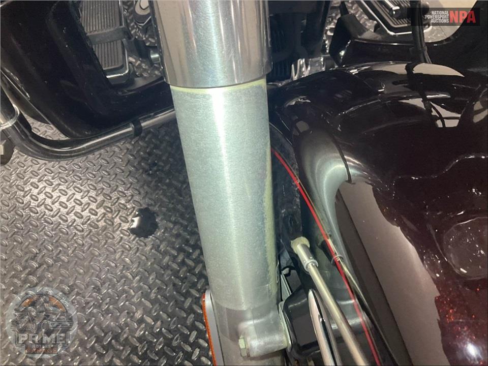 2011 Harley-Davidson FLHTCUTG TRIGLIDE UL CLSC — фото 40