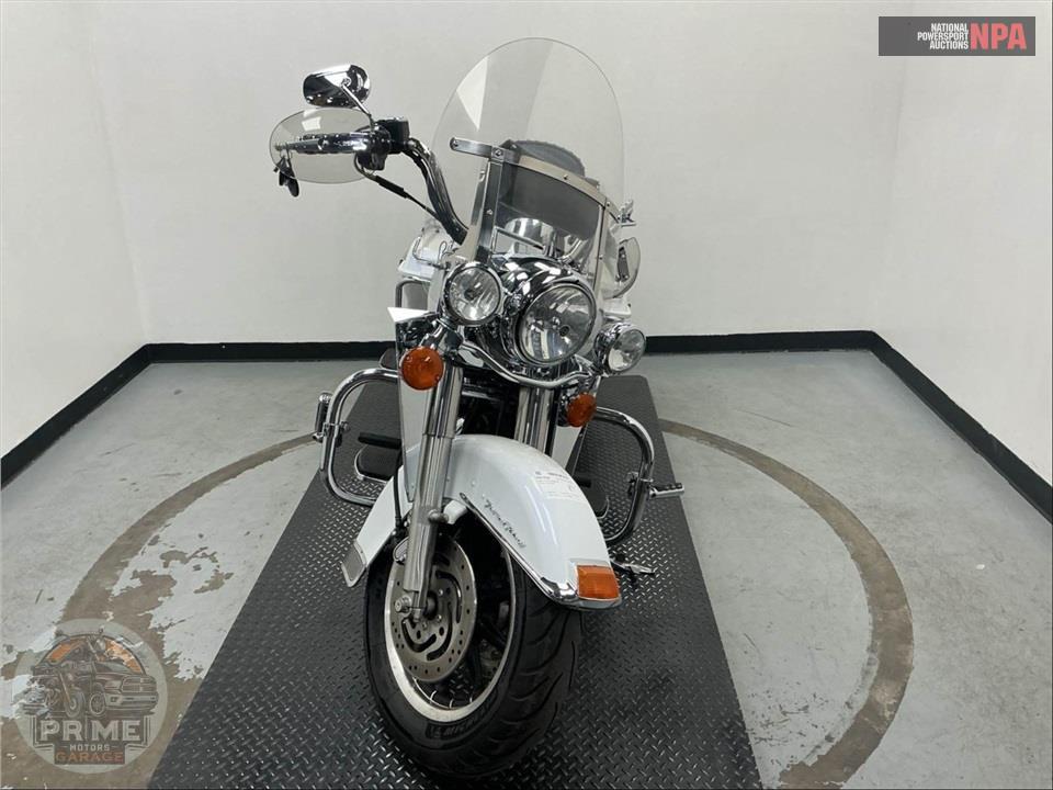 2006 Harley-Davidson FLHRI ROAD KING — фото 2