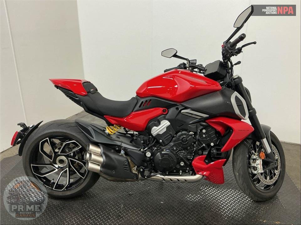 2023 Ducati DIAVEL V4 — фото 1