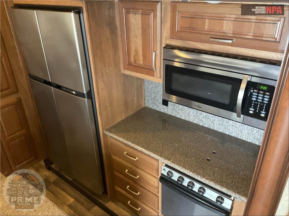 2016 Keystone Rv M-3710 FL - MONTANA FIFTH WHEEL SERIES — фото 19