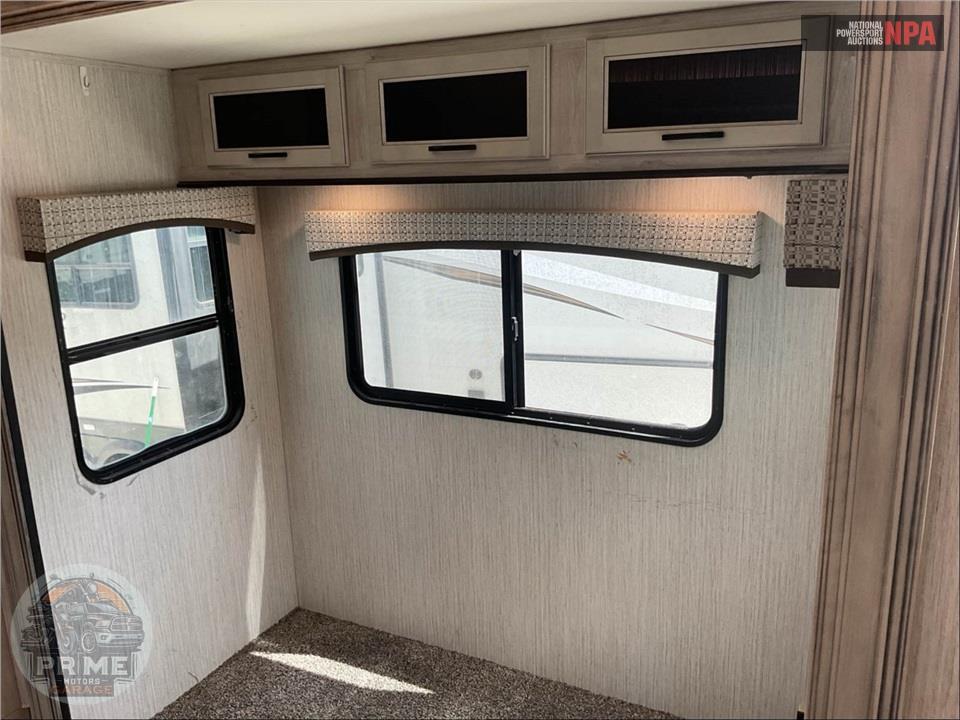 2022 Sandpiper By Forest River M-38FKOK - FIFTH WHEEL SERIES — фото 26