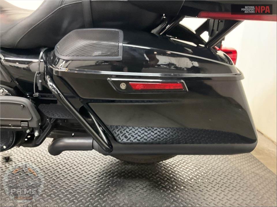 2023 Harley-Davidson FLTRK ROAD GLIDE LIMITED — фото 17