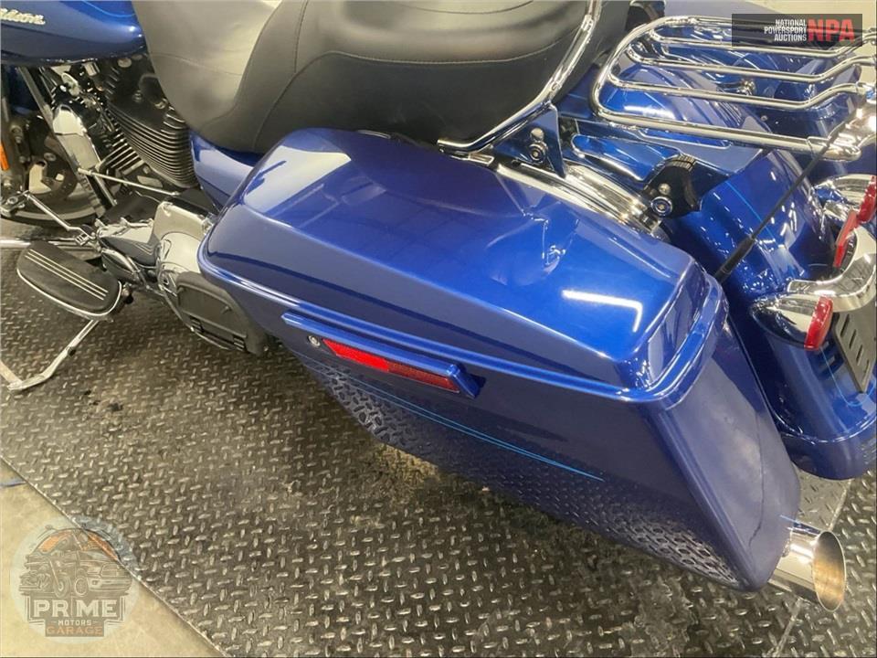 2016 Harley-Davidson FLTRXS ROAD GLIDE SPECIAL — фото 18