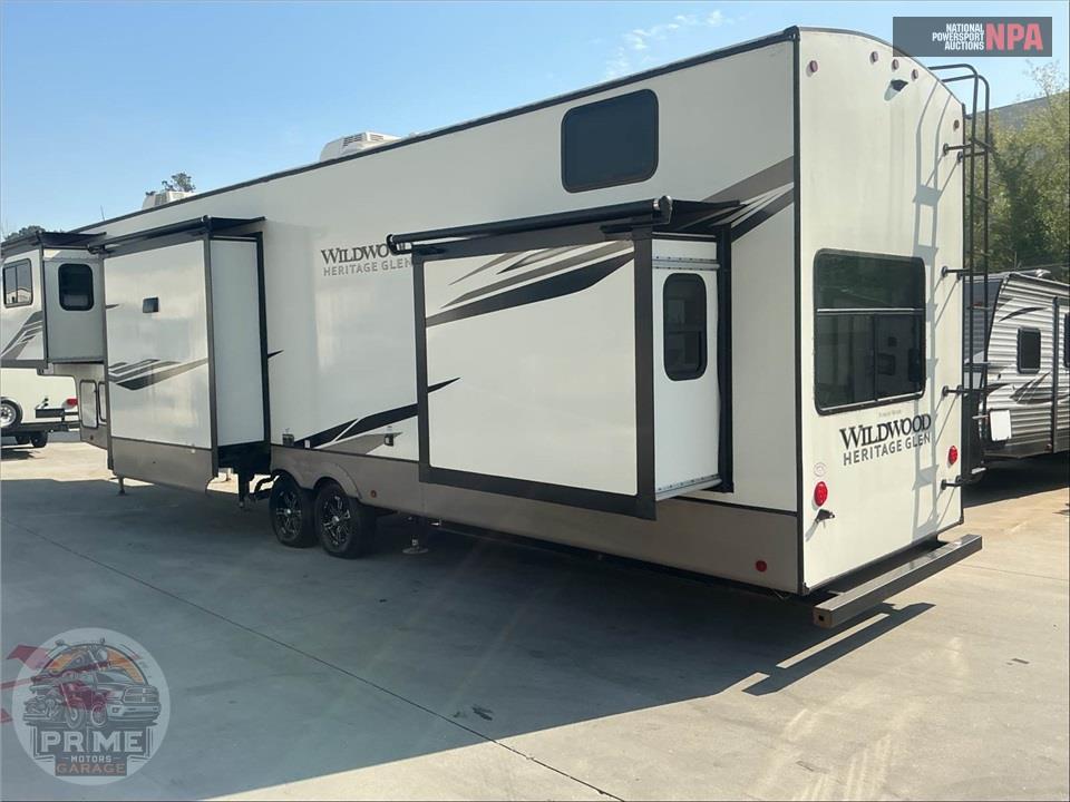 2022 Wildwood By Forest River M-378FL - HERITAGE GLEN FIFTH WHEEL SERIES — фото 3