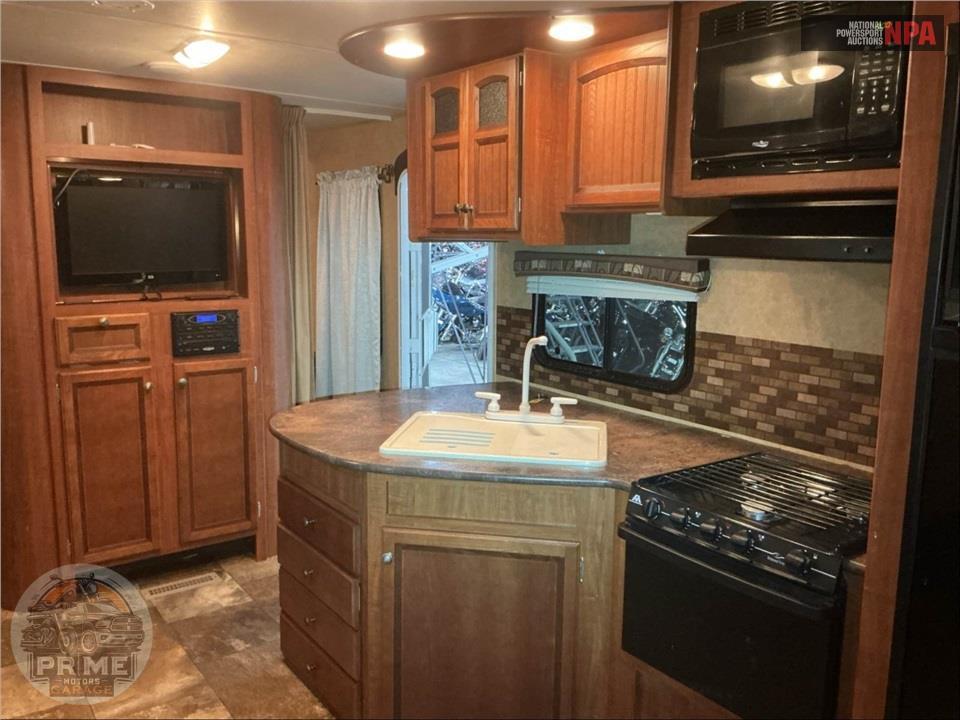 2013 Jayco M-31 DSLB - WHITE HAWK ULTRA LITE SERIES — фото 9