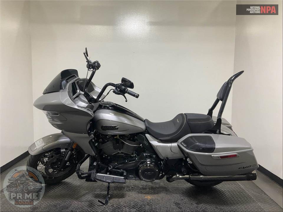 2023 Harley-Davidson FLTRXSE CVO ROAD GLIDE — фото 3