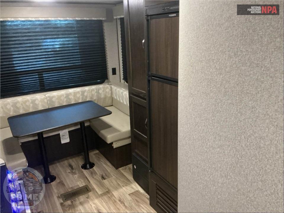 2019 Keystone Rv M-2020 QB - SUMMERLAND SERIES — фото 6