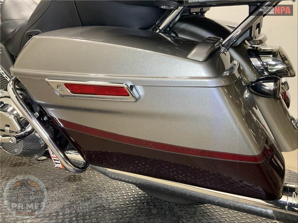 2015 Harley-Davidson FLHTKSE CVO ULTRA LIMITED — фото 18