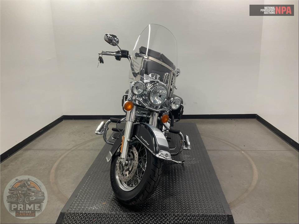 2012 Harley-Davidson FLHRC ROAD KING CLSC — фото 2
