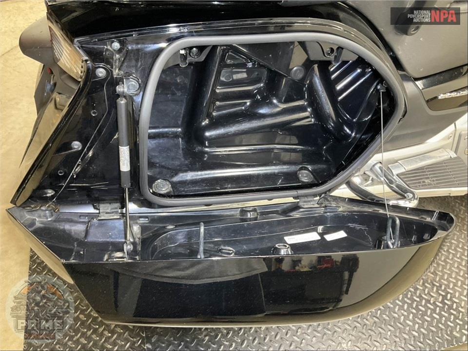 2015 Honda GL18HPNMF GOLDWING (**) — фото 23