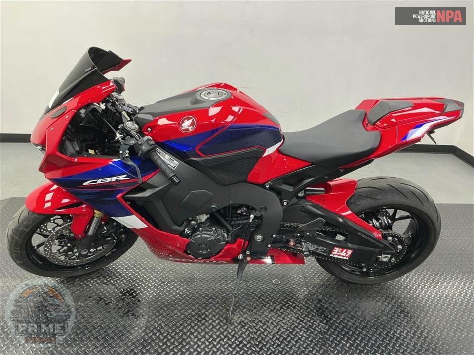 2024 Honda CBR1000RR — фото 3
