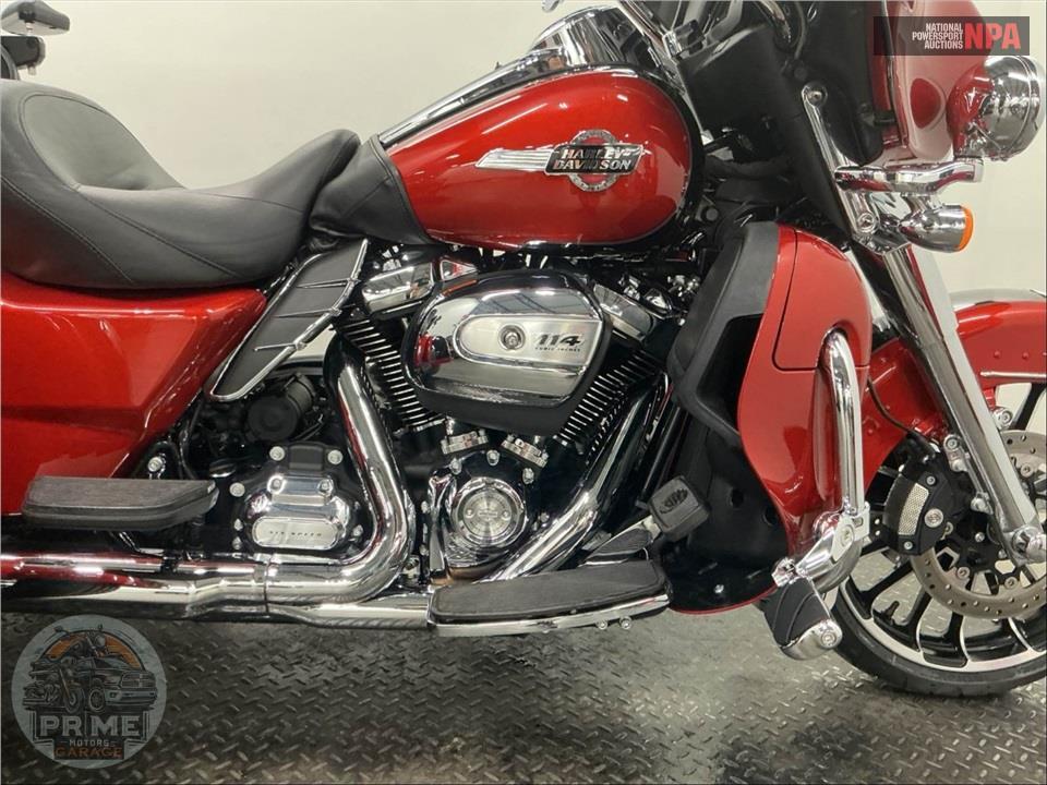 2025 Harley-Davidson FLHTCUTG TRI GLIDE ULTRA CLASSIC — фото 6