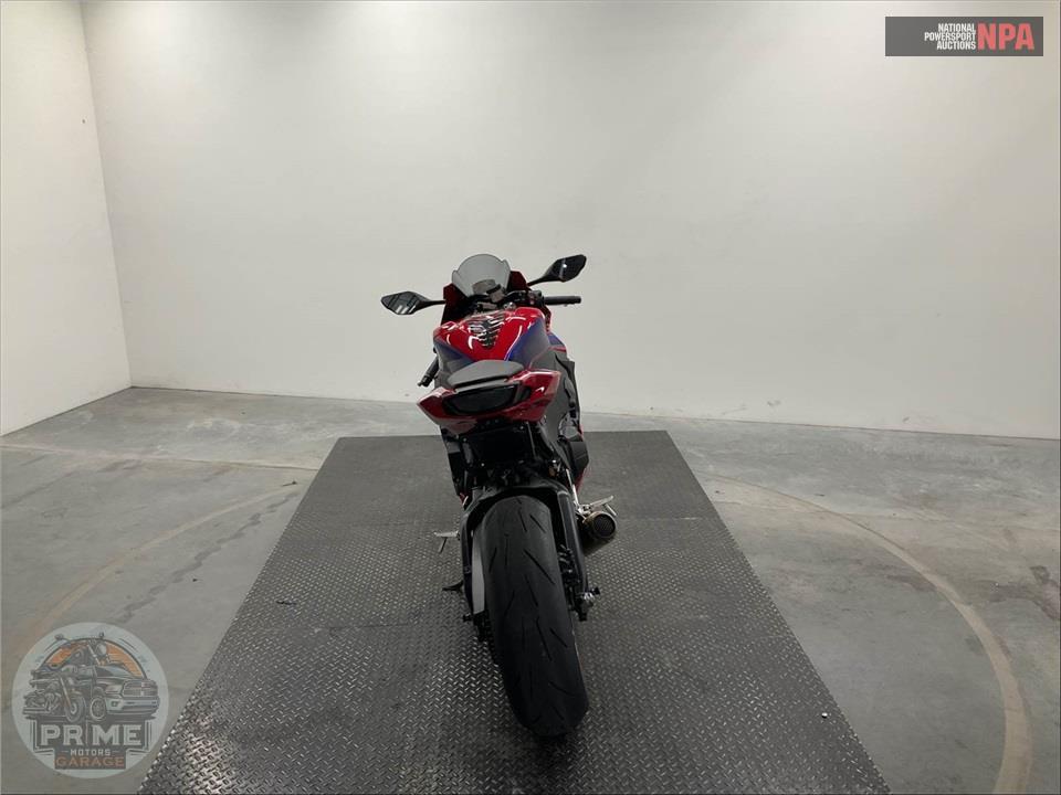 2023 Honda CBR1000RR — фото 4