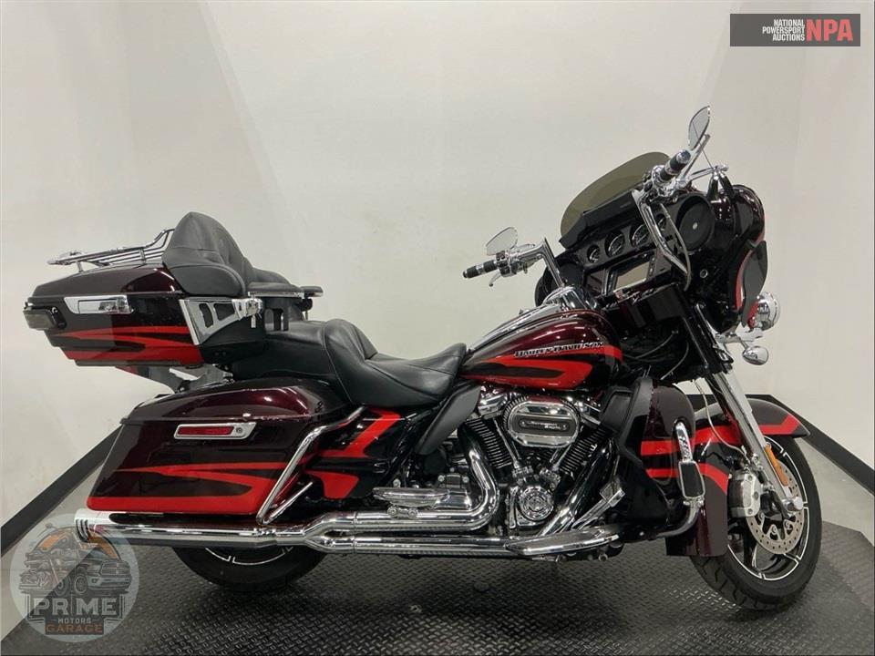 2017 Harley-Davidson FLHTKSE CVO ULTRA LIMITED — фото 1