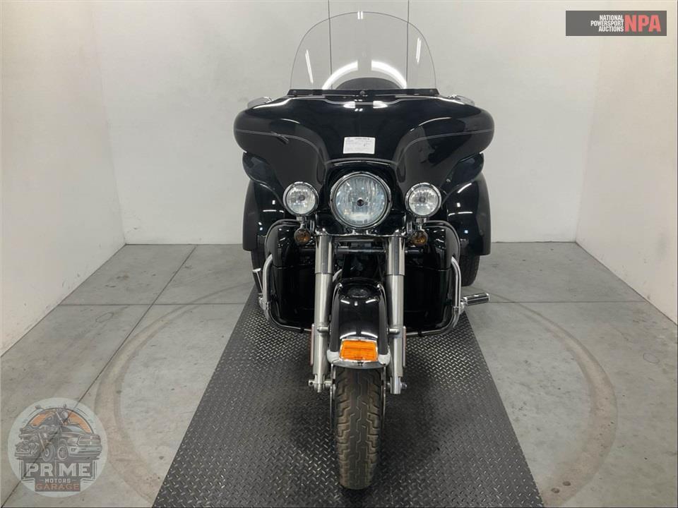 2013 Harley-Davidson FLHTCUTG TRIGLIDE UL CLSC — фото 2