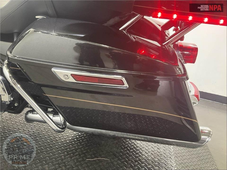 2016 Harley-Davidson FLHTK ELECTRA GLIDE ULTRA LIMITED — фото 14