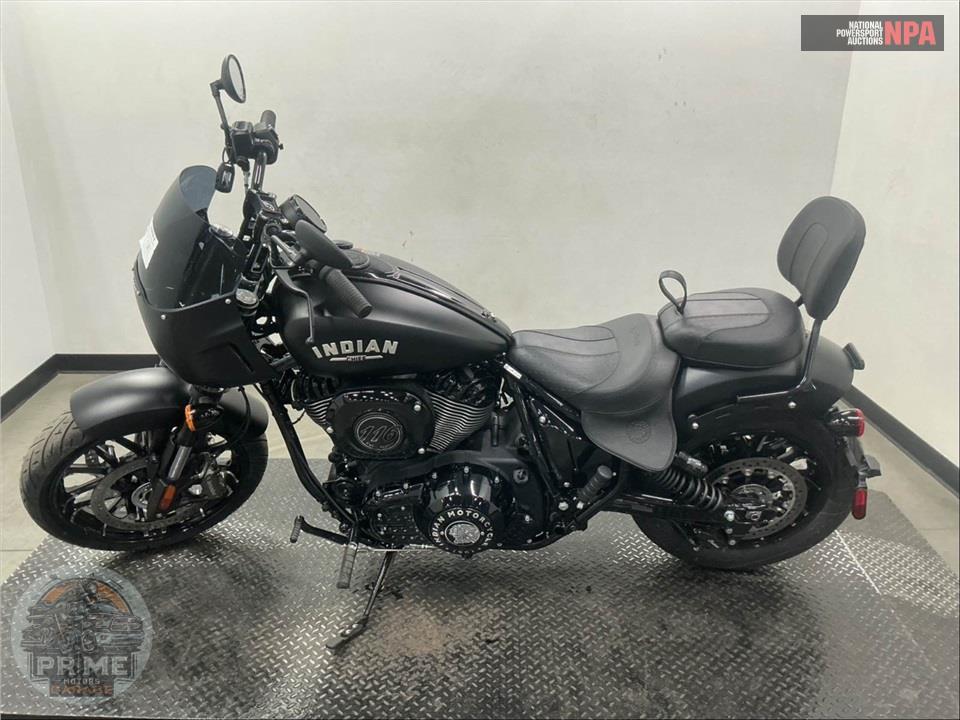 2025 Indian Motorcycle SPORT CHIEF (BLACK) — фото 3