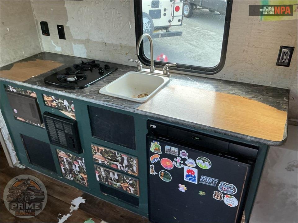 2017 Keystone Rv M-1850 FL - SUMMERLAND MINI SERIES — фото 14