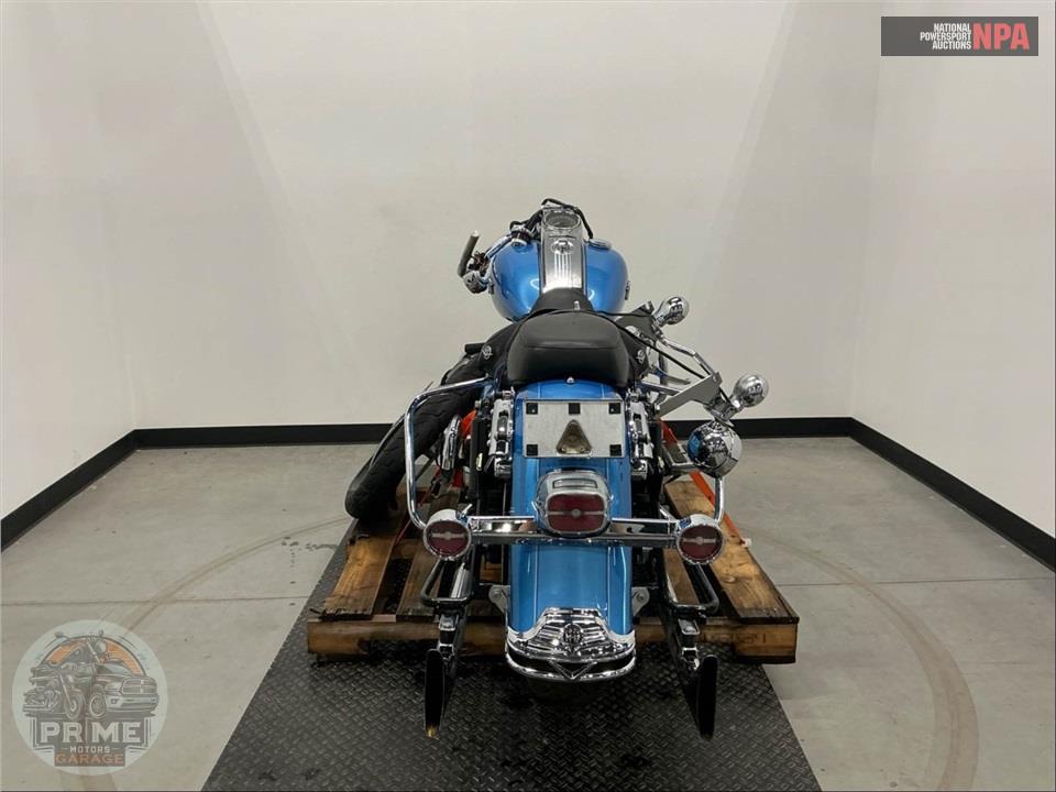 2011 Harley-Davidson FLHRC ROAD KING CLSC — фото 4