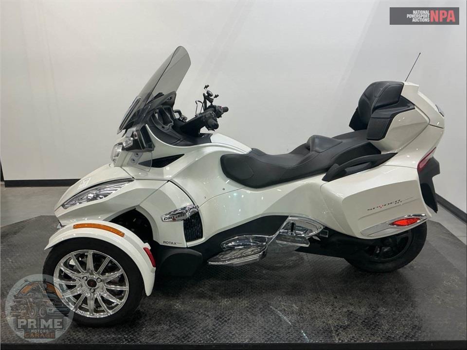 2016 Can-Am SPYDER RT SE6 LIMITED — фото 3