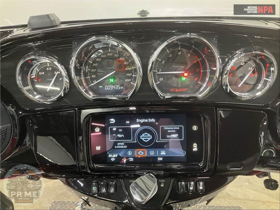 2022 Harley-Davidson FLHTCUTGSE CVO TRI GLIDE — фото 5