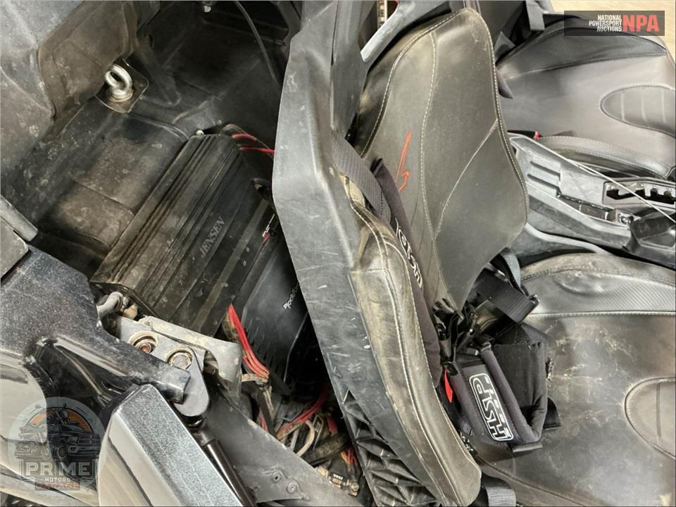 2019 Can-Am MAVERICK X3 X RS TURBO R — фото 30