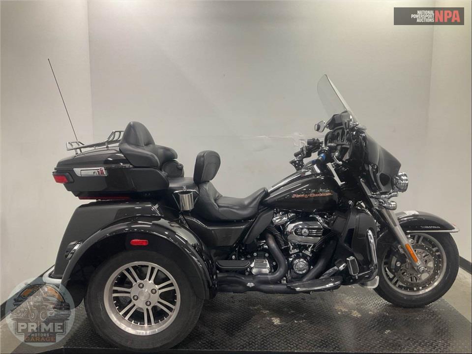 2019 HARLEY-DAVIDSON FLHTCUTG TRI GLIDE ULTRA