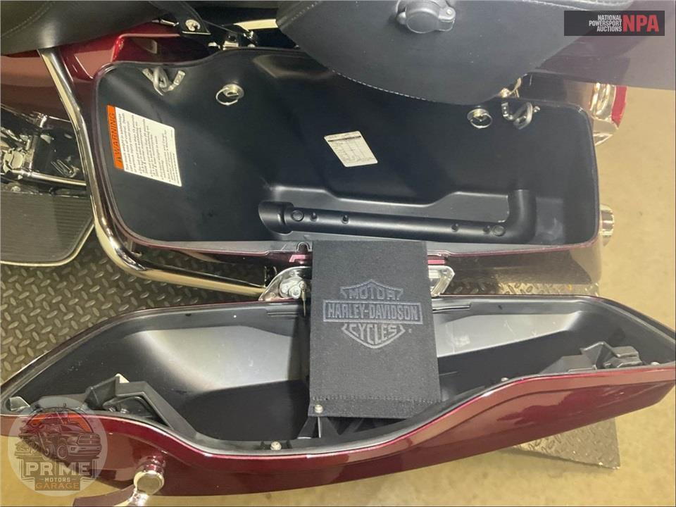 2015 Harley-Davidson FLHTK ELECTRA GLIDE ULTRA LIMITED — фото 20
