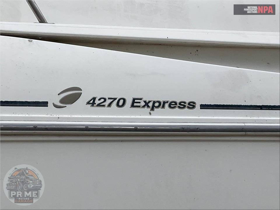 2002 Cruisers Yachts 4270 EXPRESS L=47/E=2 420HP MERC VDR — фото 23
